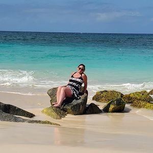 Meet your Posher, Laurie